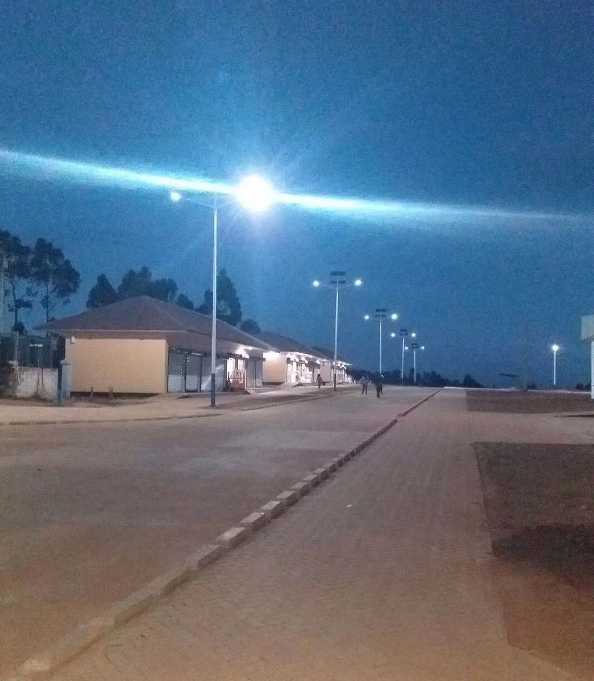 溆浦县非洲科特迪瓦太阳能路灯工程